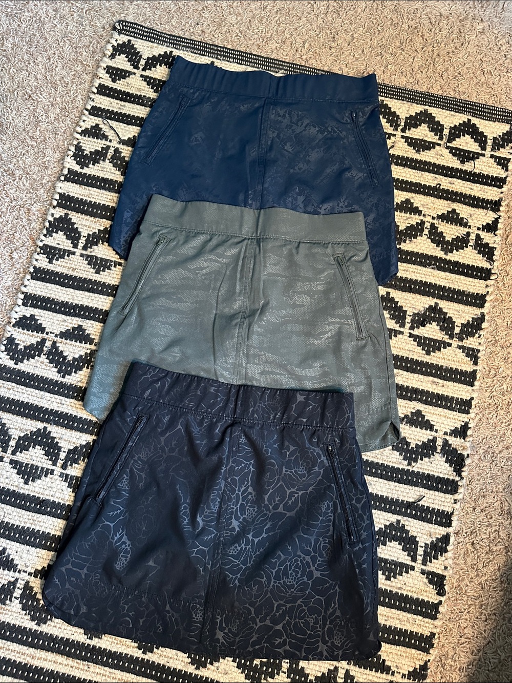 Orvis - Women’s Navy, Grenn and Blqck Patterned Skorts - Set of 3